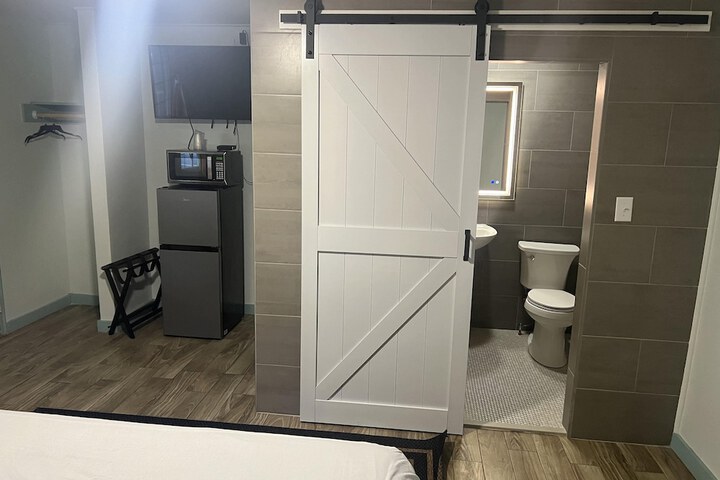 Room 21 of 25