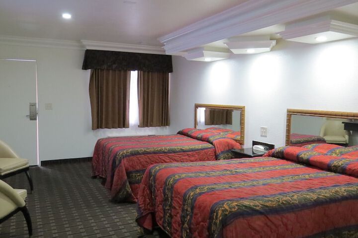 Room 34 of 58