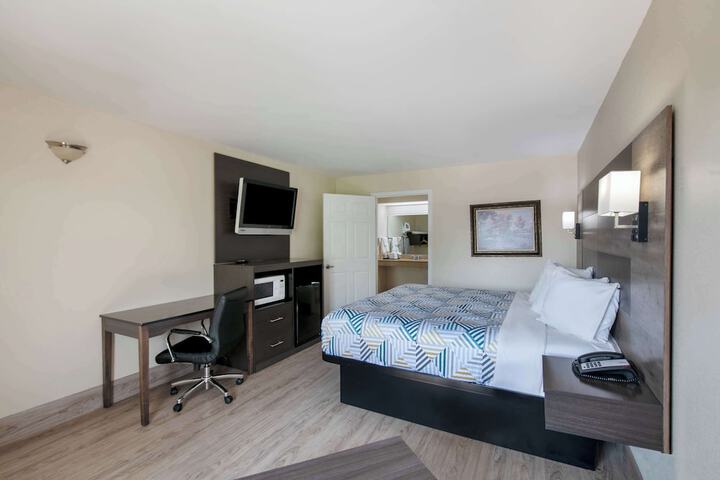 Room 22 of 29