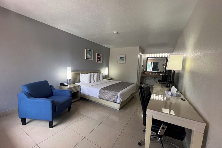 Room 21 of 45