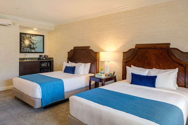 Ayres Suites Diamond Bar