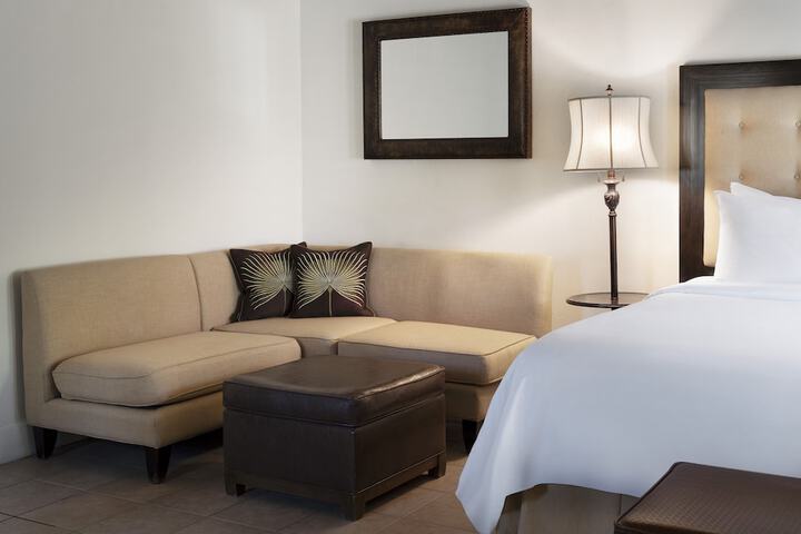 Room 35 of 75