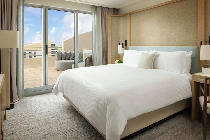 Loews Miami Beach Hotel – South Beach