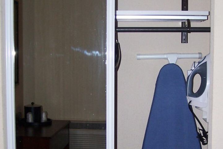 Room 77 of 102