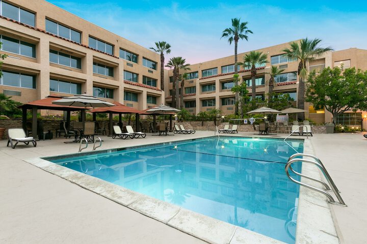 Pool 4 of 34
