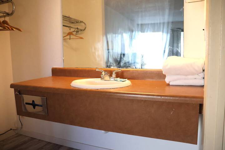 Room 20 of 42