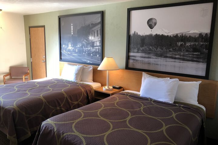 Room 15 of 42