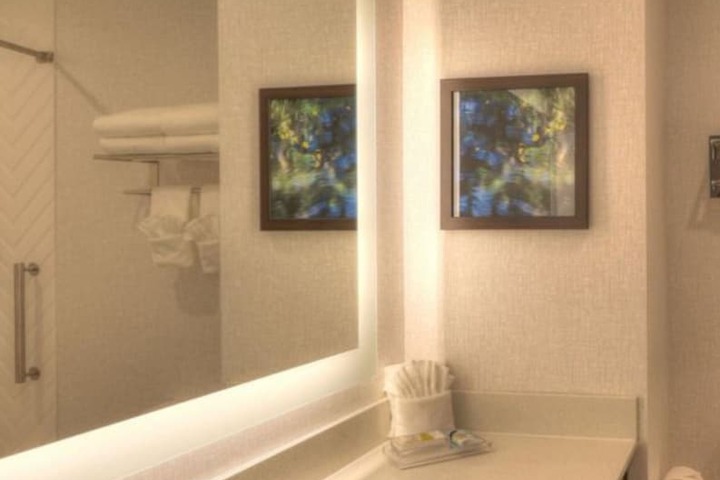 Room 21 of 107