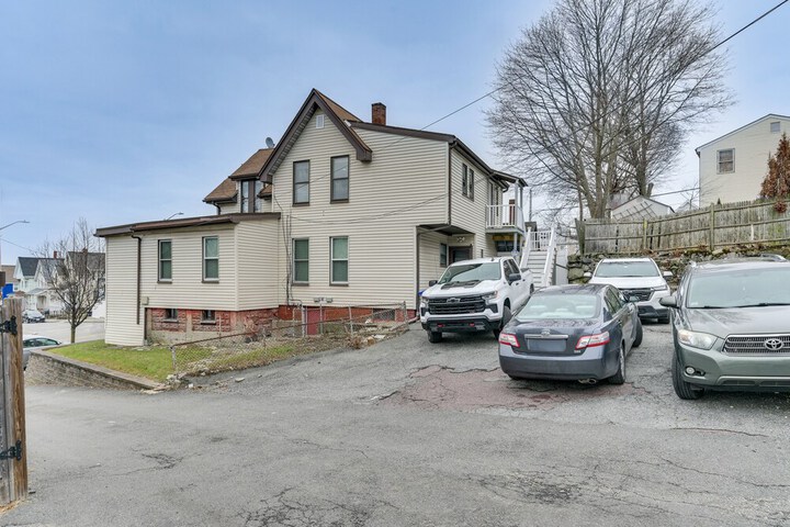 Pet-friendly Malden Apartment: 7 Mi to Boston!