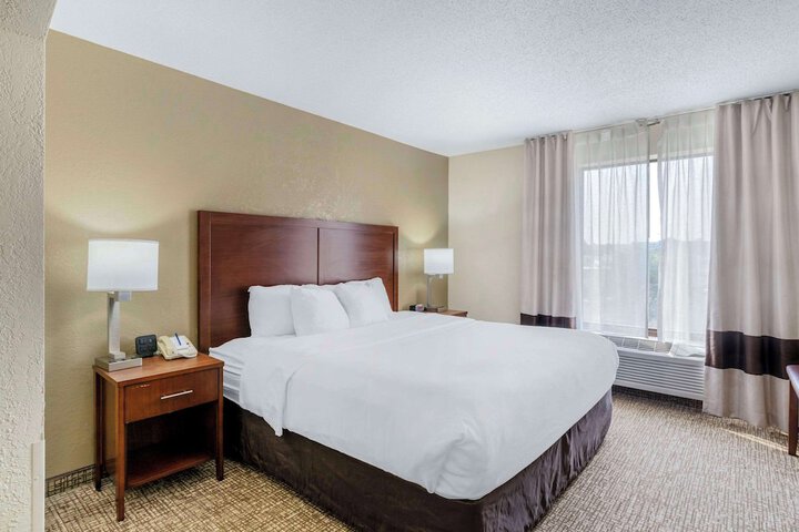 Comfort Inn & Suites La Grange - Louisville Area