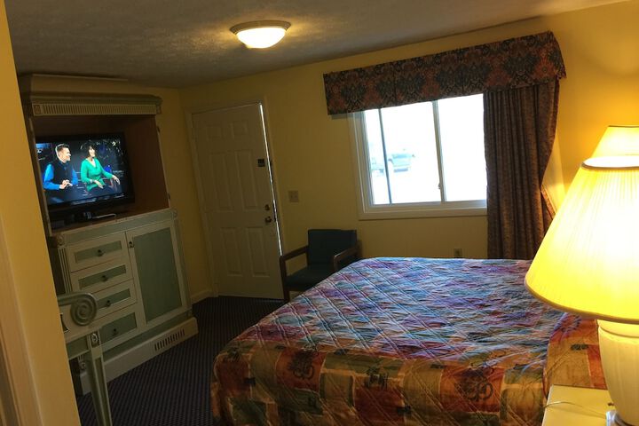 Room 18 of 24