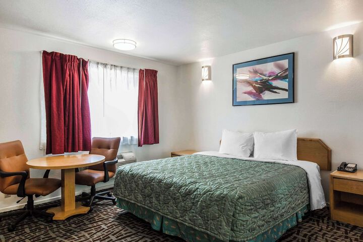 Rodeway Inn Beaumont 1-10