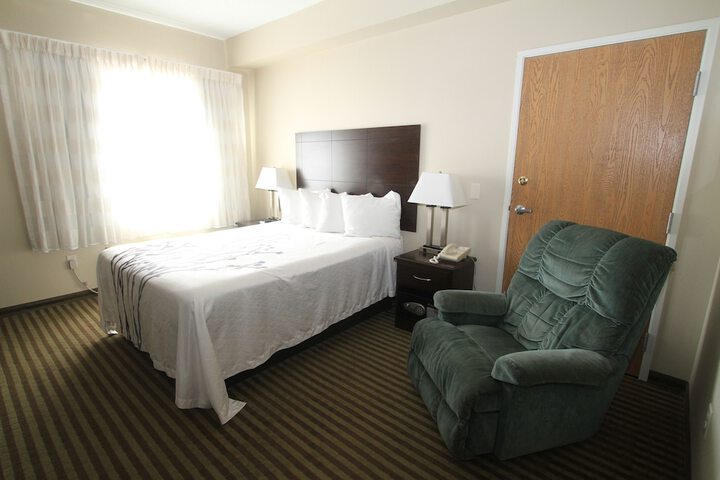 Room 18 of 34