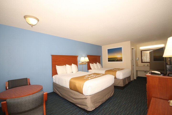 Room 11 of 24