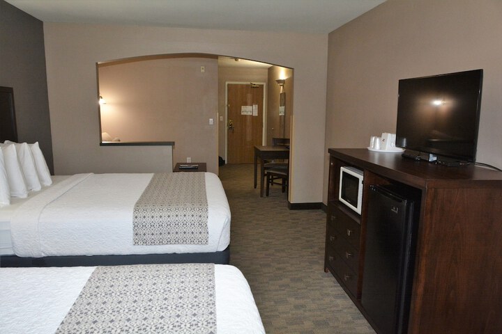 Room 27 of 47