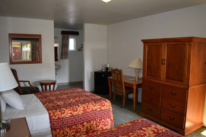Room 13 of 53