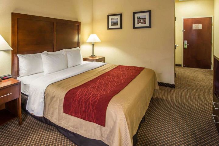 Comfort Inn & Suites Morganton South
