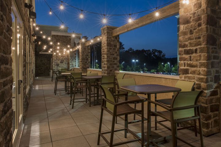 Terrace/Patio 68 of 70