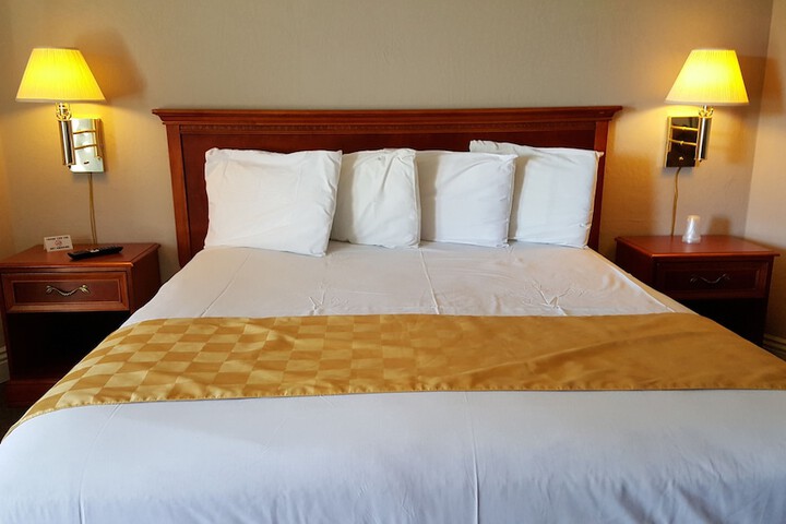 Room 40 of 46