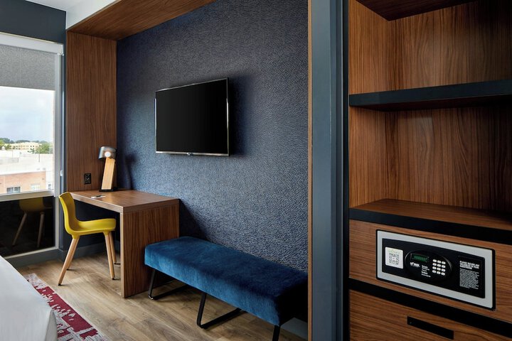 Aloft by Marriott Raleigh