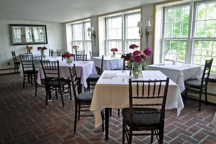 Dining 56 of 73