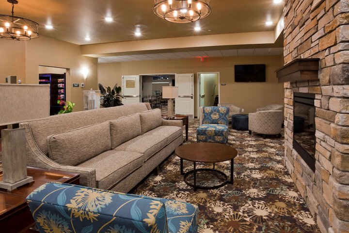 Hotel Interior 10 of 43