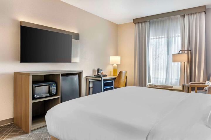 Room 44 of 65
