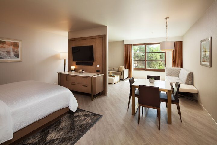 Room 48 of 135