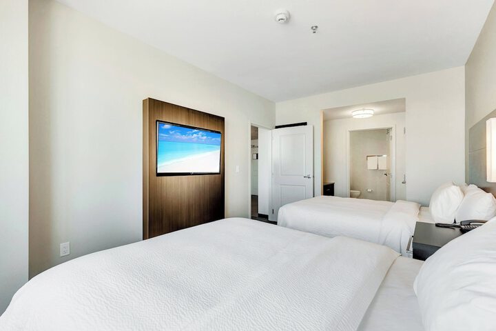 Room 14 of 28