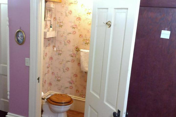 The Mays Place Bed and Breakfast