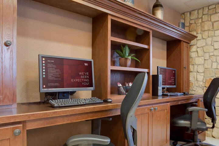 Business Center 63 of 63
