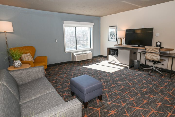 Holiday Inn Cleveland-Mayfield by IHG
