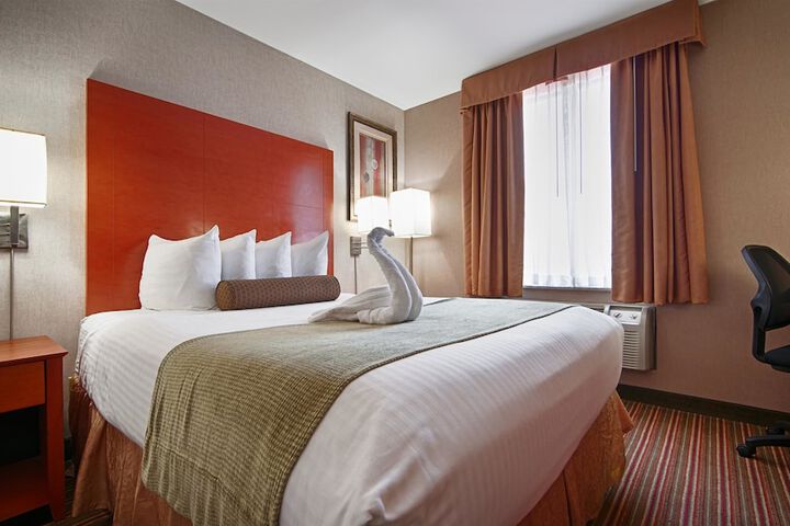 Room 16 of 23