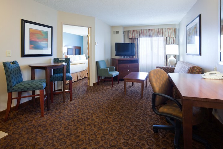 Room 35 of 64