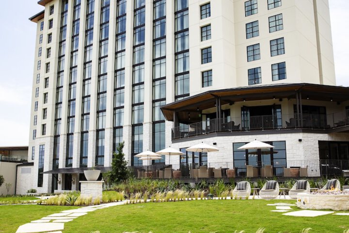 Hotel 9 of 158