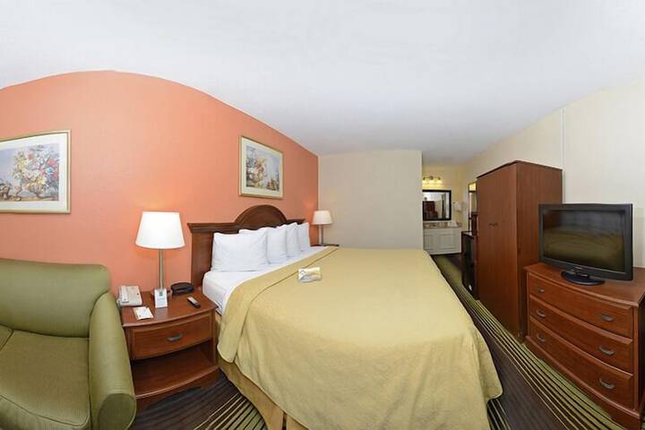 Room 15 of 41