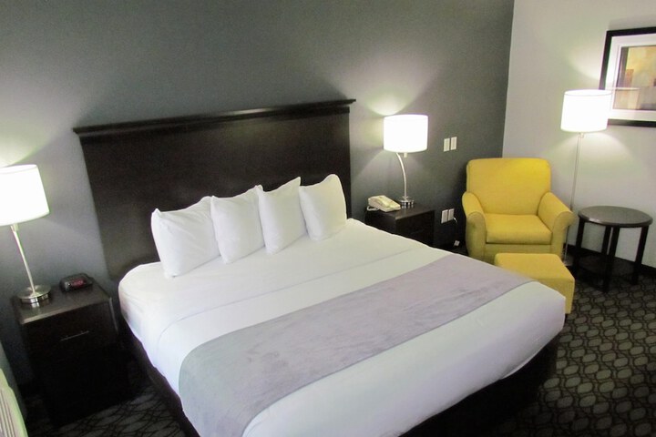Room 26 of 75