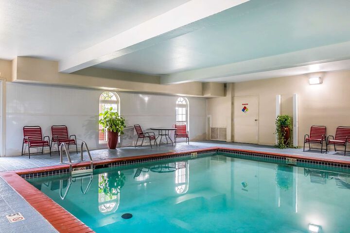Pool 4 of 41