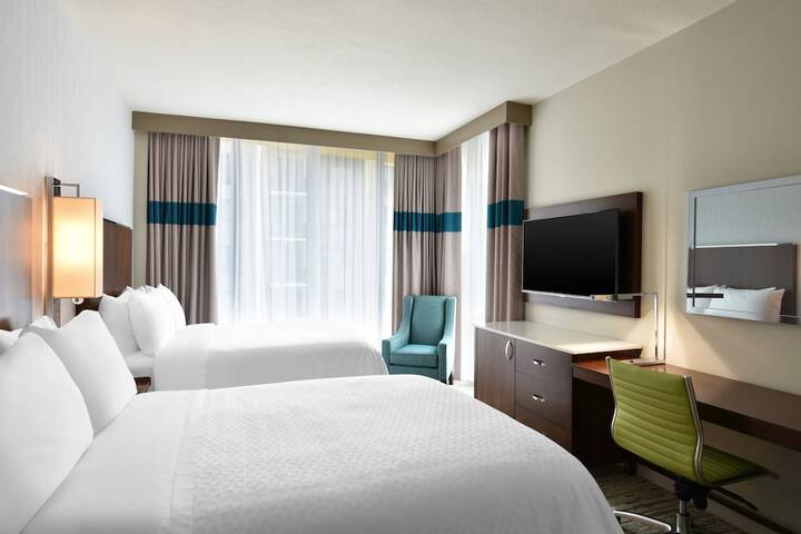 Room 10 of 25