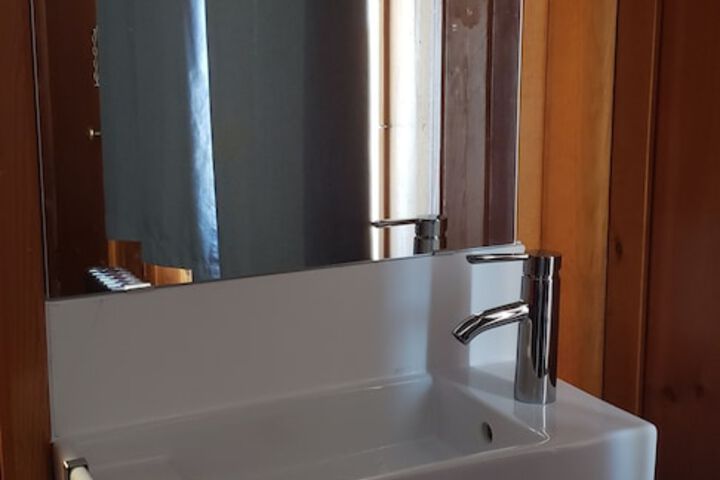 Room 15 of 29