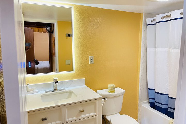 Room 26 of 72