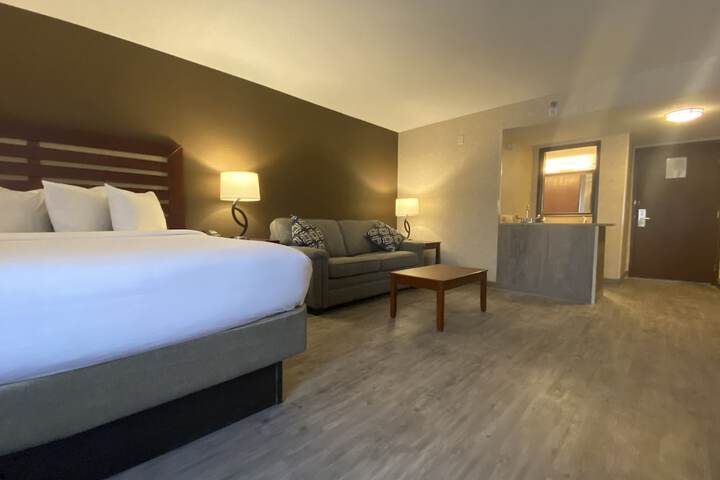 Room 21 of 82