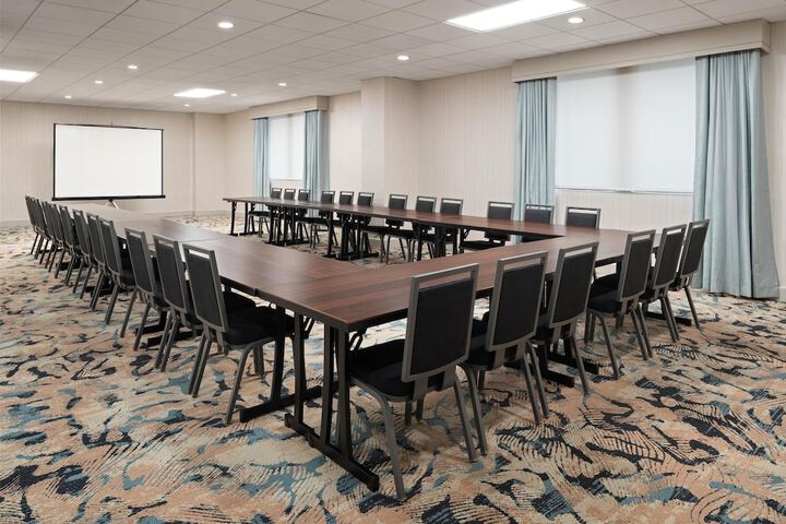 DoubleTree by Hilton Virginia Beach