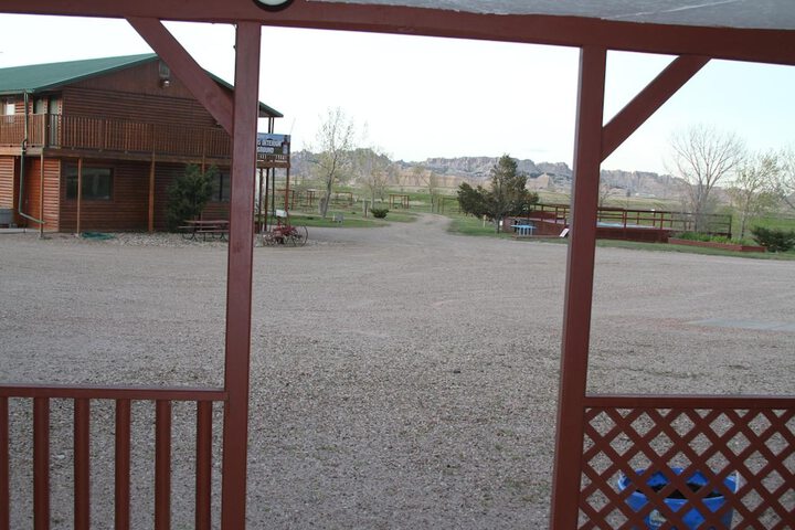 Badlands Hotel and Campground