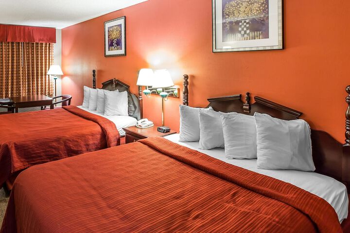 Room 6 of 36