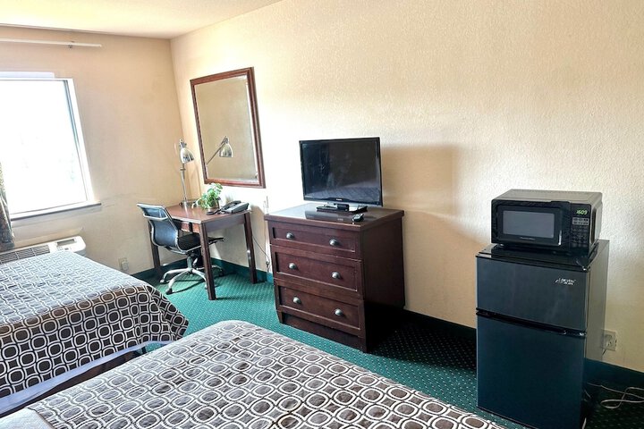 Room 17 of 22