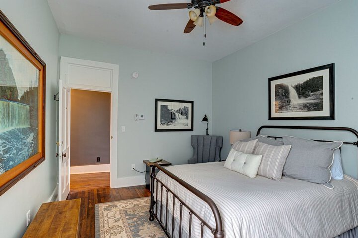 Room 22 of 43