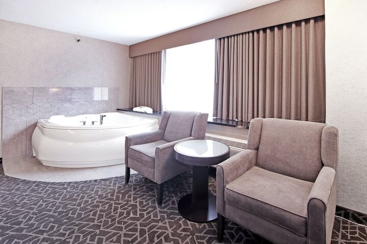 Room 52 of 109