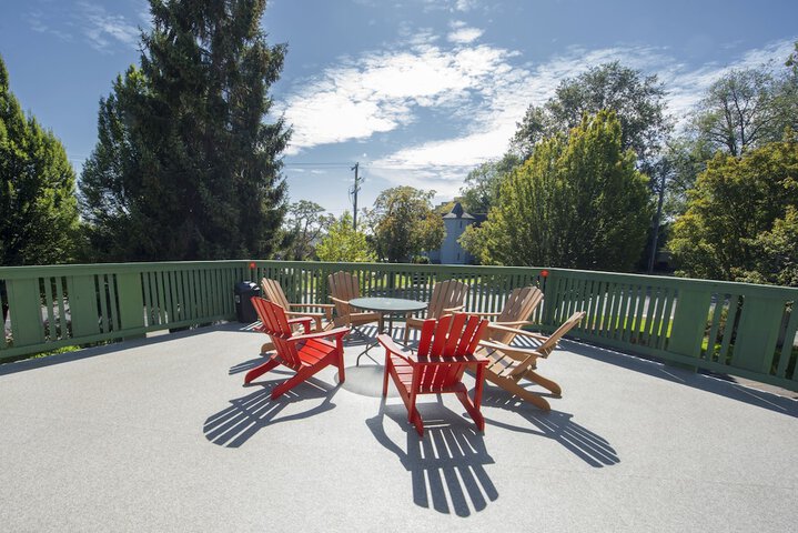 Sundeck 64 of 82