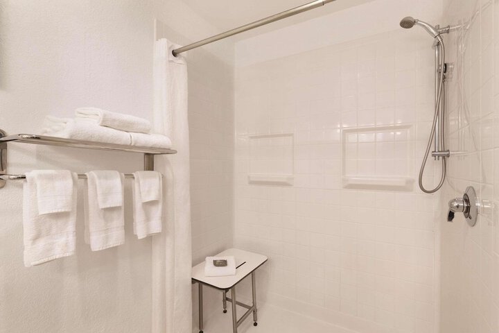 Country Inn & Suites by Radisson Boone, NC